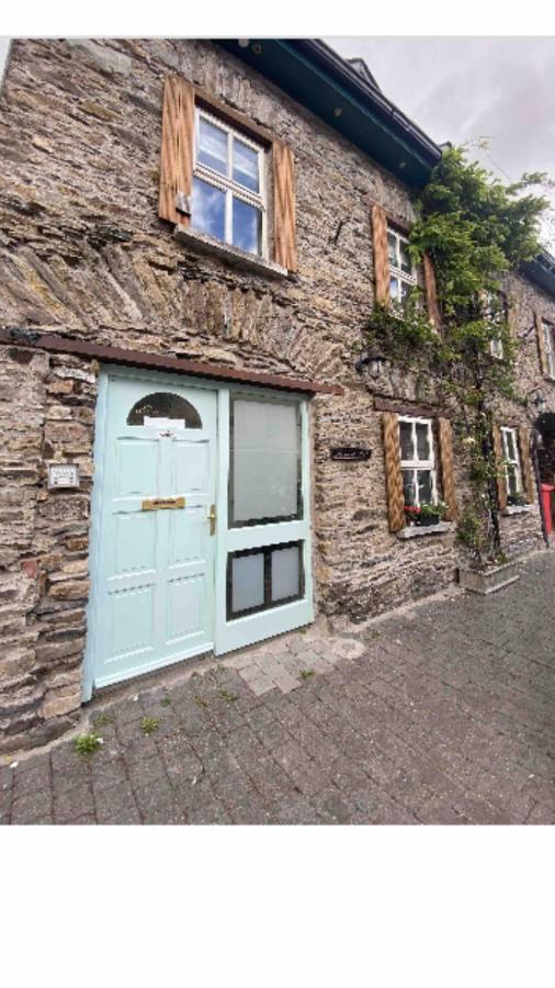 Up Stairs Double Apartment Innishannon Mariners Rest 科克 外观 照片
