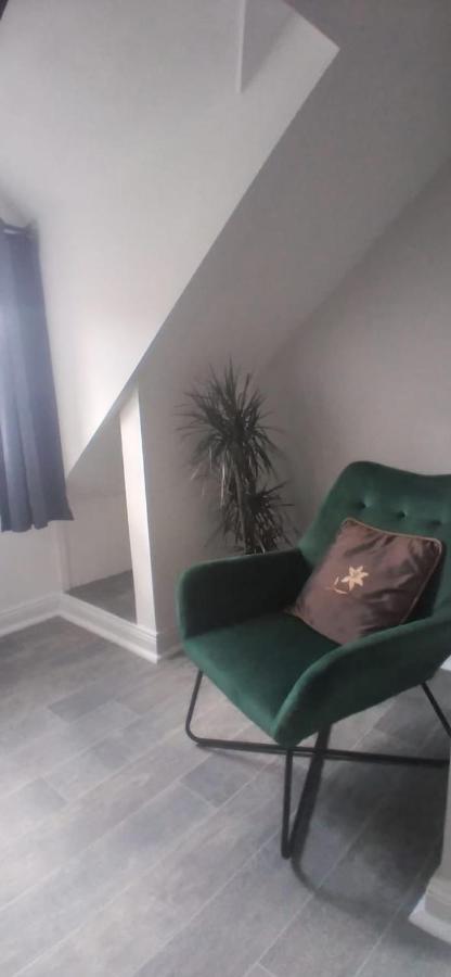 Up Stairs Double Apartment Innishannon Mariners Rest 科克 外观 照片