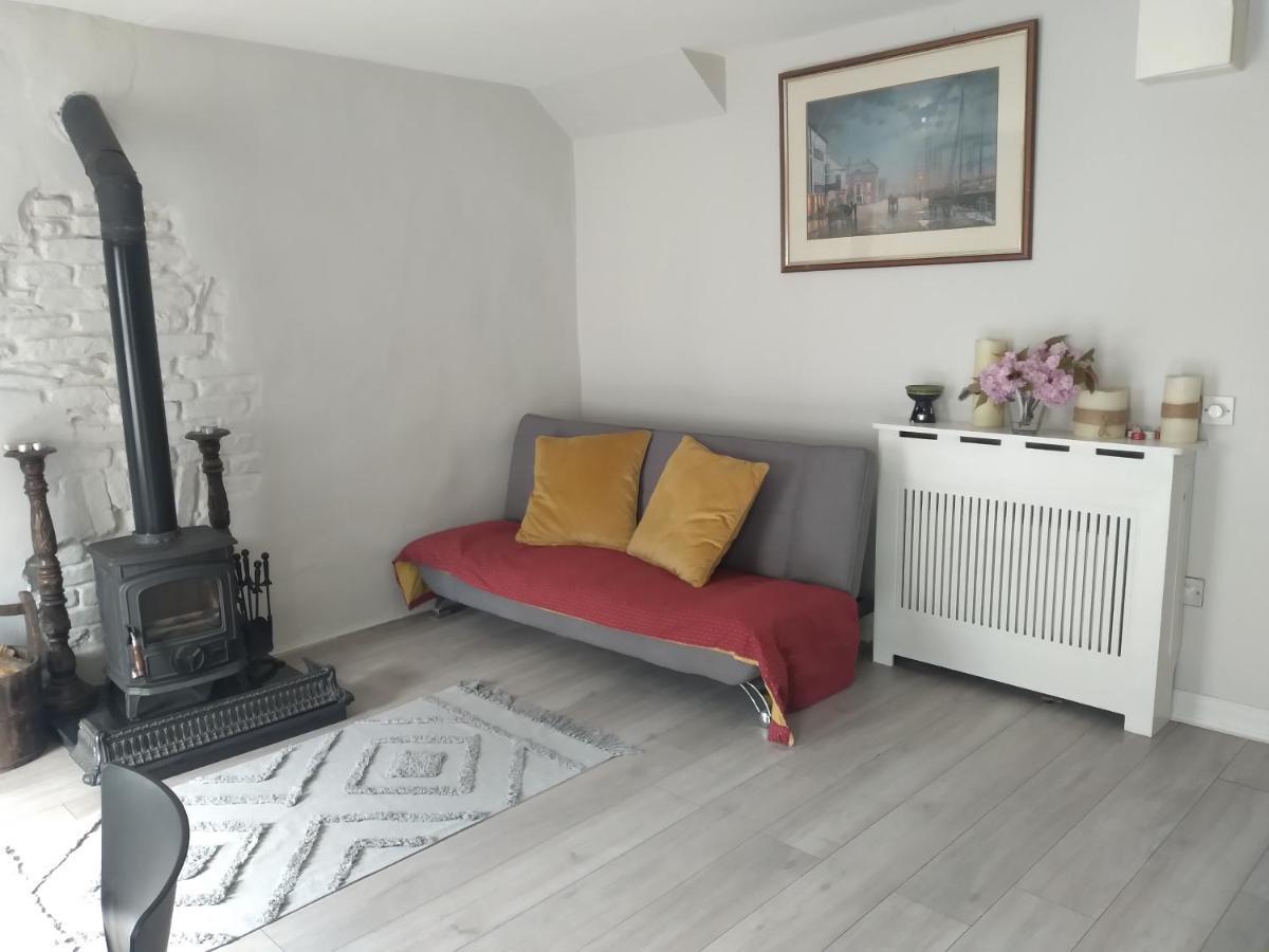Up Stairs Double Apartment Innishannon Mariners Rest 科克 外观 照片